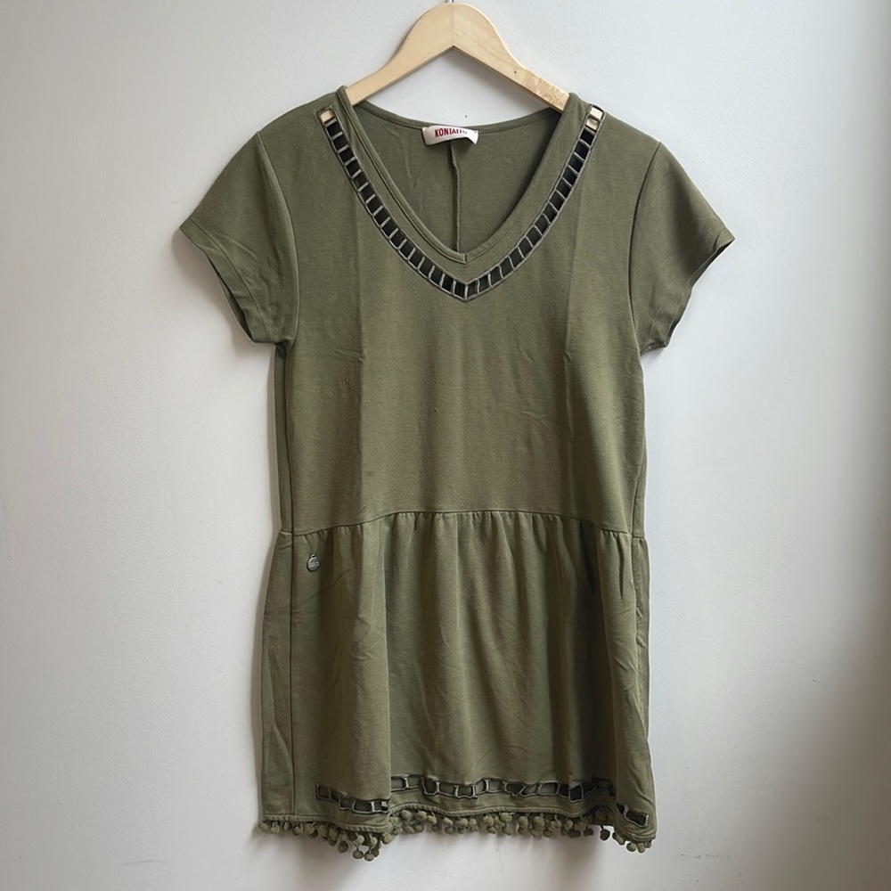 Kontatto Green V-Beck Lace Dress with Detailing Size Medium
